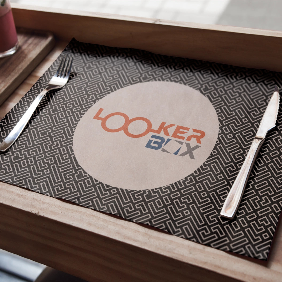 lookerbox.com